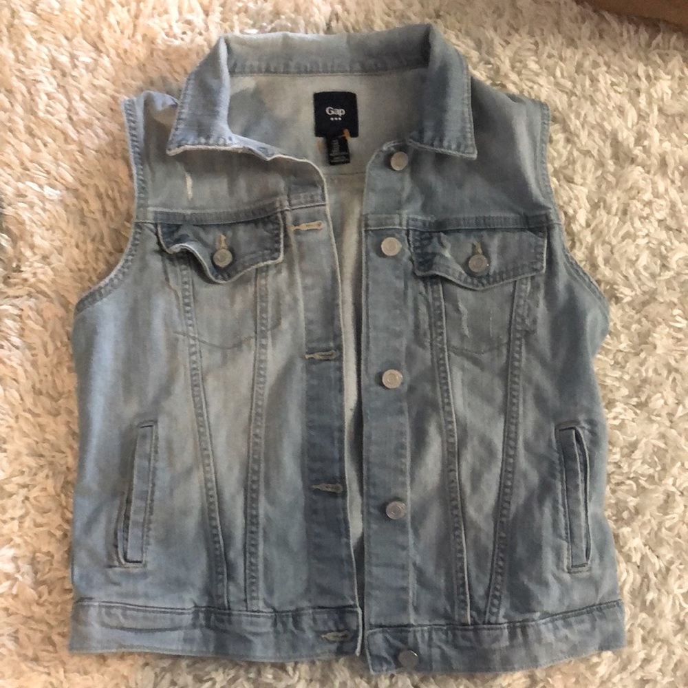 Sleeveless jean jacket, GAP